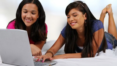 Adolescents / Teens, Alcohol (General), Behavior, Cigarette Smoking, Friendship, Media, Computers / Internet (Misc), Social Networks